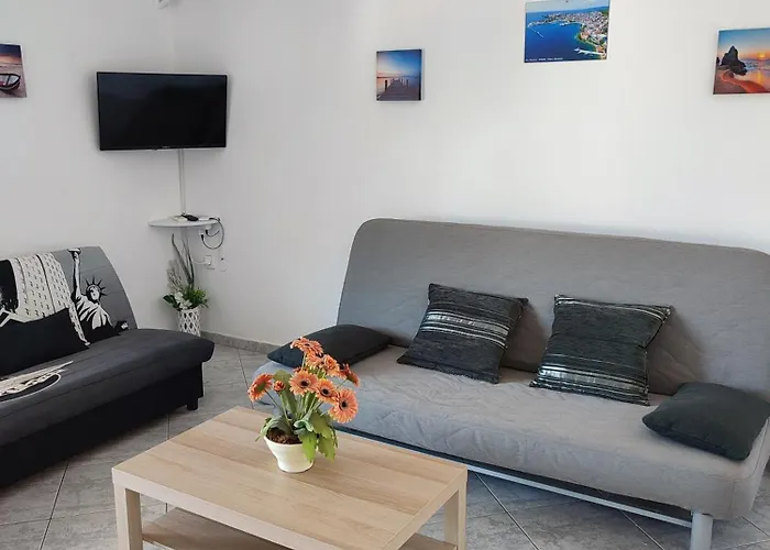 Nikiforos Apartment1